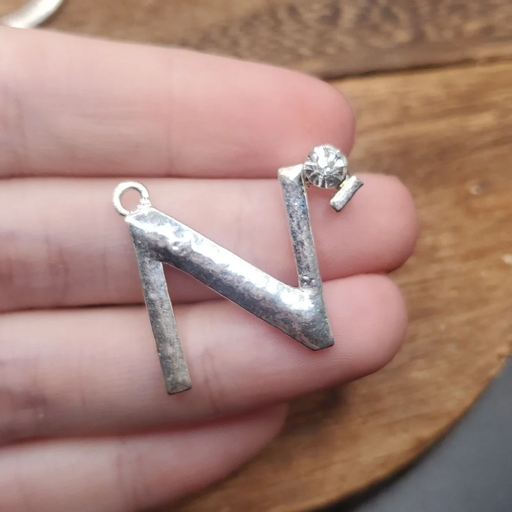 Initial N crystal pendant‎
